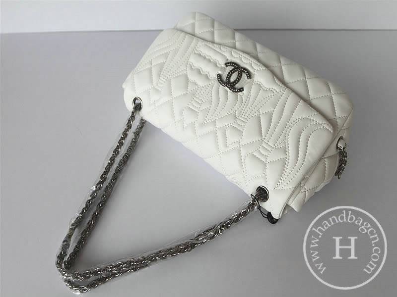 Chanel 47048 Replica Handbag White Lambskin Leather With Silver Hardware