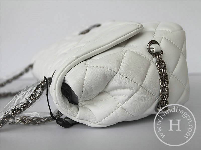 Chanel 47048 Replica Handbag White Lambskin Leather With Silver Hardware