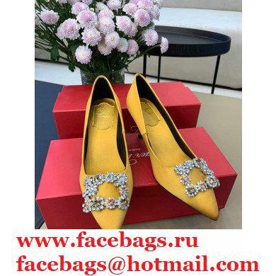 Roger Vivier Heel 6.5cm Flower Strass Buckle Pumps in Satin Yellow