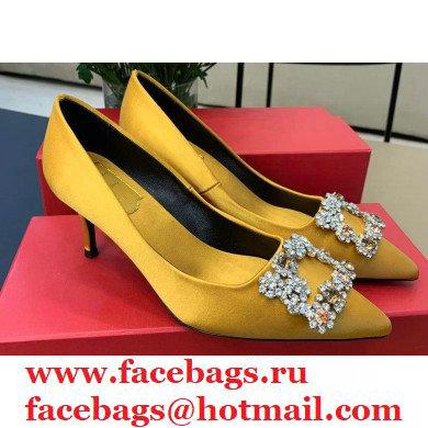 Roger Vivier Heel 6.5cm Flower Strass Buckle Pumps in Satin Yellow