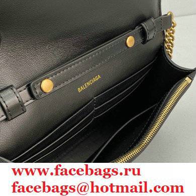 Balenciaga Cowhide B Metal buckle Chain bag in Black Bb016