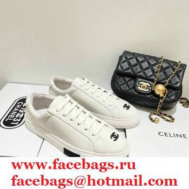 chanel white vintage sneakers with cc logo BLACK