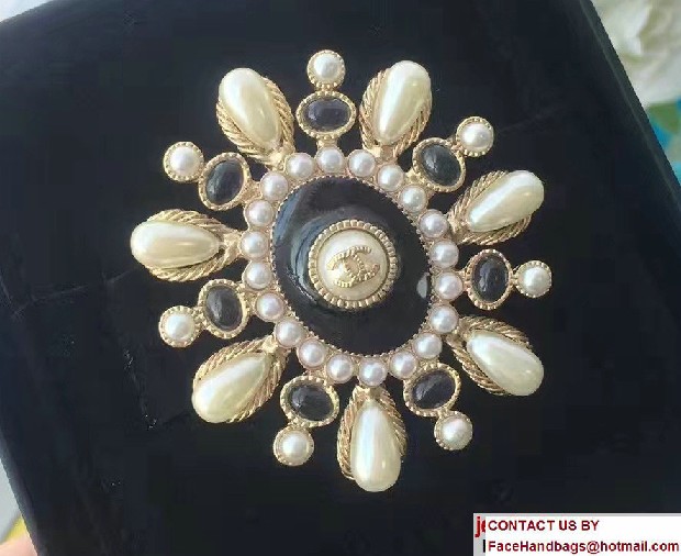 Chanel Brooch 28 Cuba 2017