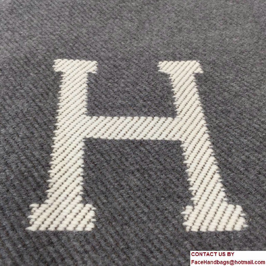 Hermes Signature H Avalon Blanket Gray