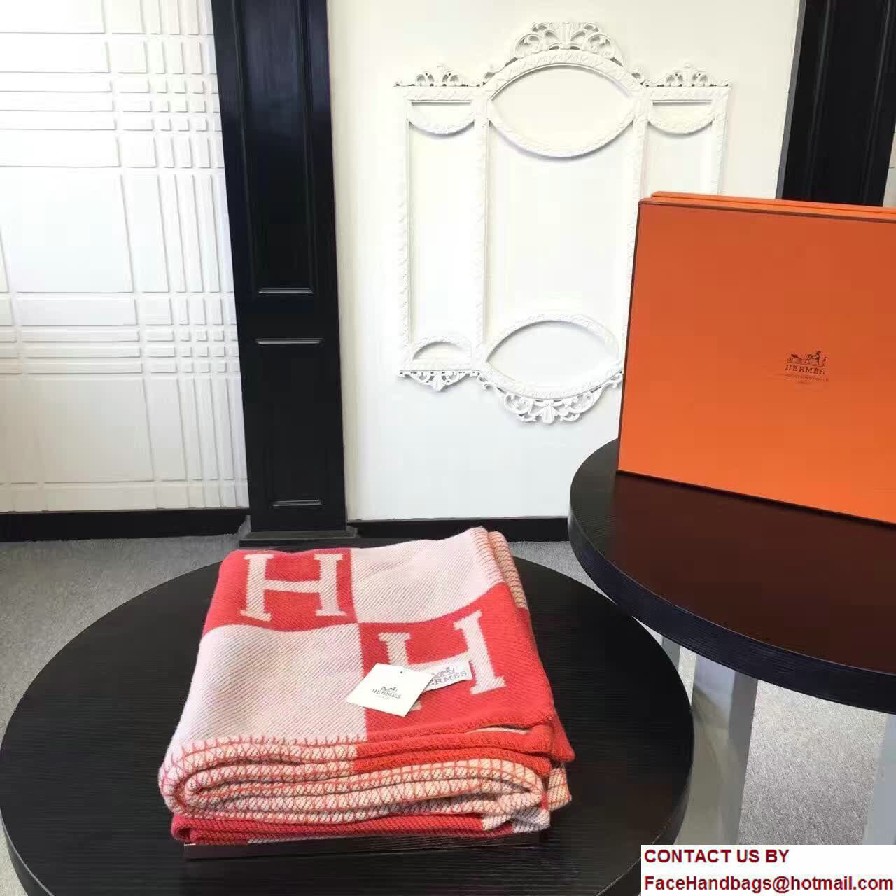 Hermes Signature H Avalon Blanket Red