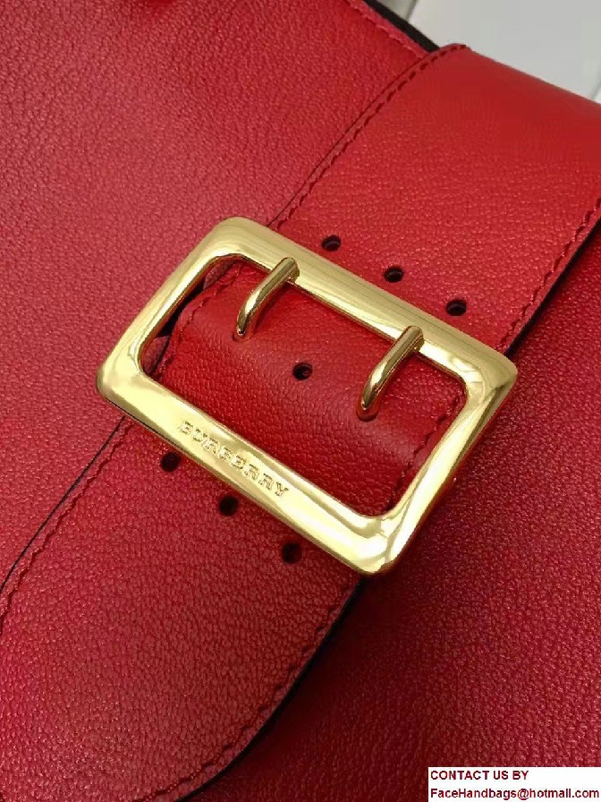 Medium Buckle Tote In Grainy Leather 40290201 Red 2017