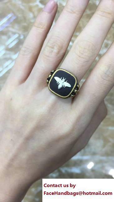 Dior D Cameo Bee Ring Black 2017