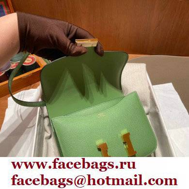 Hermes Constance 18 in original Epsom Leather vert criquet with gold Hardware