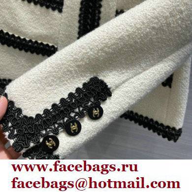 chanel 2021 FALL WINTER white tweed jacket