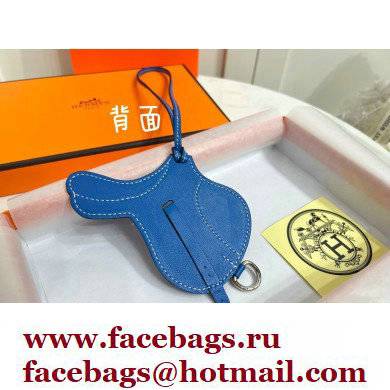 Hermes Paddock Selle Saddle Charm 01 2022