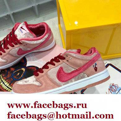 Nike Dunk Low Sneakers 33