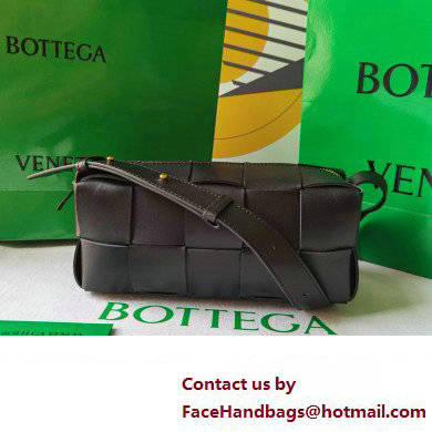 Bottega Veneta Intreccio leather Small Brick Cassette shoulder bag 729166 Black