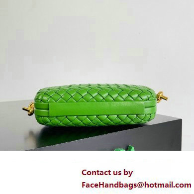 Bottega Veneta Knot On Strap Padded intreccio leather minaudiere with strap Bag Green