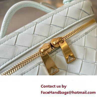 Bottega Veneta Mini Intrecciato leather vanity case Bag with cross-body strap 743551 GLACIER Pale Green