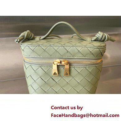 Bottega Veneta Mini Intrecciato leather vanity case Bag with cross-body strap 743551 Light Green