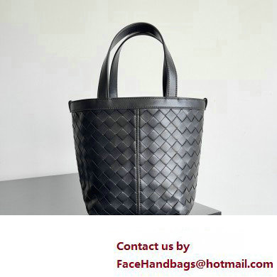 Bottega Veneta Small Flip Flap Intrecciato leather tote Bag Black