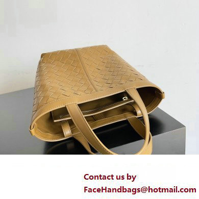 Bottega Veneta Small Flip Flap Intrecciato leather tote Bag Brown