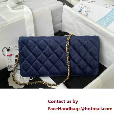 Chanel Clutch with Chain in VELVET AP3363 navy 2023