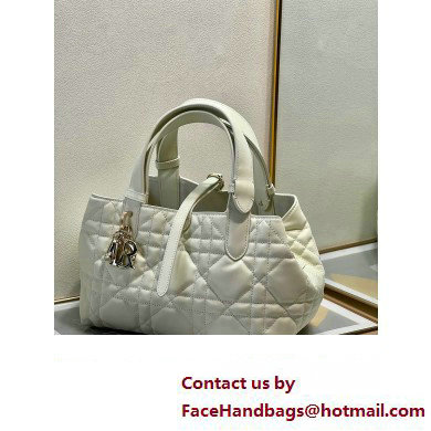 Dior small Toujours Bag in white Macrocannage Calfskin 2023