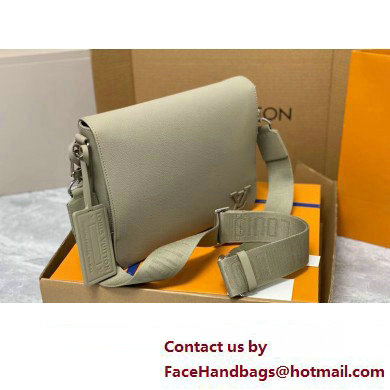 louis vuitton Takeoff Messenger bag M22505 2023