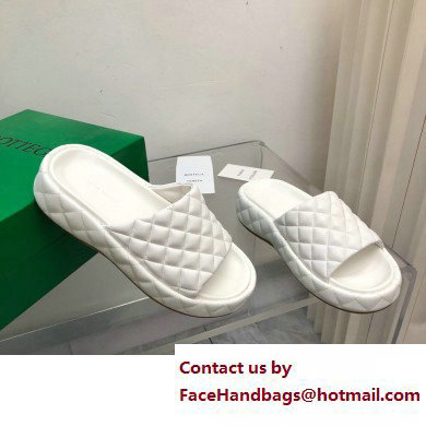 Bottega Veneta Padded Quilted leather flat Sandals White 2023 - Click Image to Close