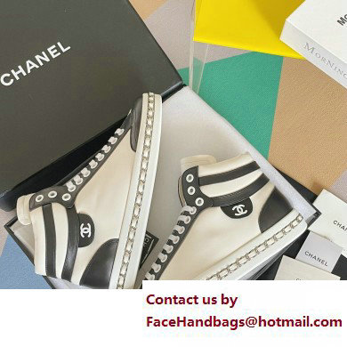 Chanel CC Logo Chain High Top Sneakers 01 2023