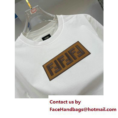 Fendi T-shirt 230208 09 2023