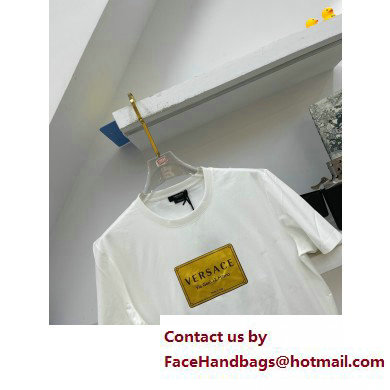 Versace T-shirt 230208 09 2023