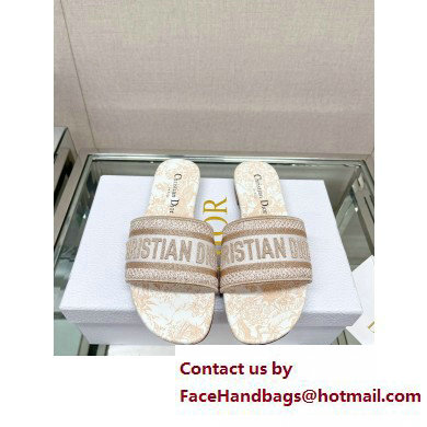 dior White and Gold-Tone Cotton Embroidered with Dior Jardin d'Hiver Motif in Gold-Tone Metallic Thread Dway Slide 2023