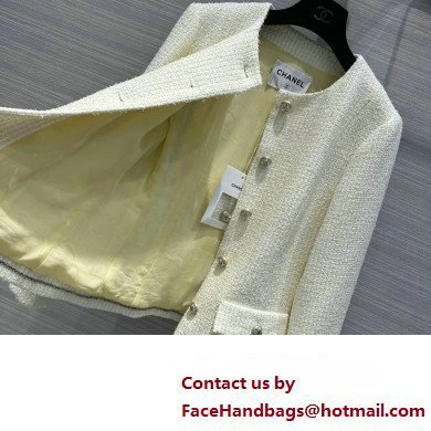 CHANEL WHITE TWEED JACKET WITH TWO POCKETS 2023