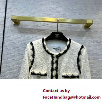 CHANEL white tweed jacket with black border 2023