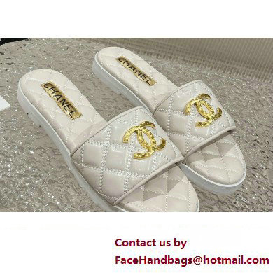 Chanel Heel 2cm Gold CC Logo Lambskin Quilting Mules G45014 White 2023