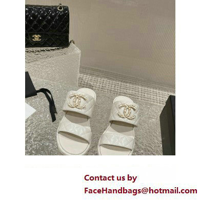 Chanel Heel 3cm Gold CC Logo Lambskin Quilting Mules Sandals White 2023