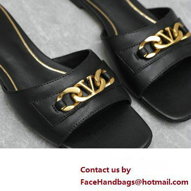 Valentino VLogo Chain Slides in calfskin leather 01 2023