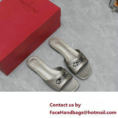 Valentino VLogo Chain Slides in calfskin leather 11 2023