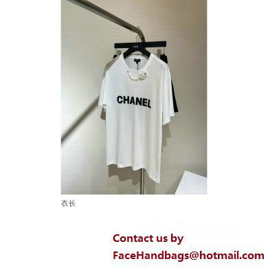 chanel white T-SHIRT with a camellia necklace 2023