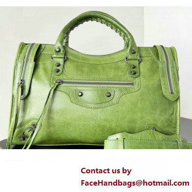 Balenciaga Classic City Large Handbag in Arena Lambskin Grass Green