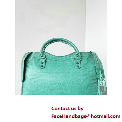 Balenciaga Classic City Large Handbag in Arena Lambskin Green