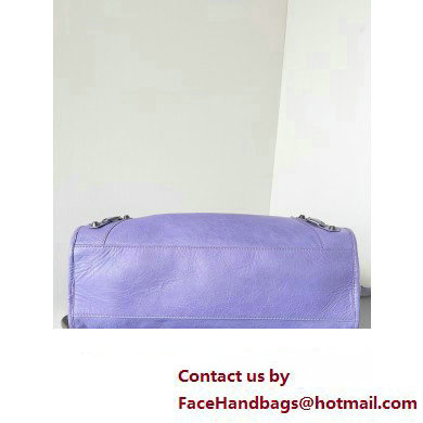 Balenciaga Classic City Large Handbag in Arena Lambskin Lilac