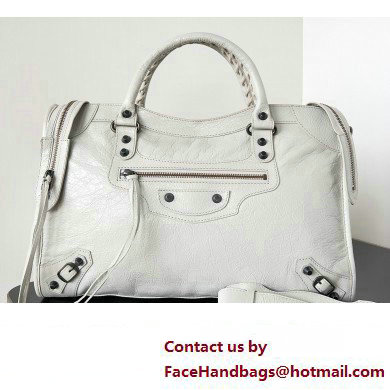 Balenciaga Classic City Large Handbag in Arena Lambskin White