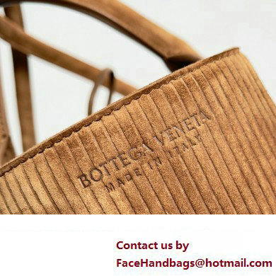 Bottega Veneta Medium Arco Intreccio corduroy suede Tote Bag 2023