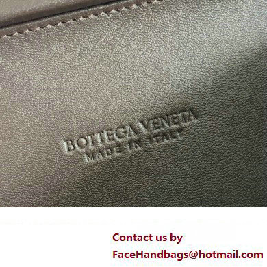 Bottega Veneta Minaudiere knot clutch Fondant 2024