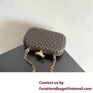 Bottega Veneta Minaudiere knot clutch Fondant 2024