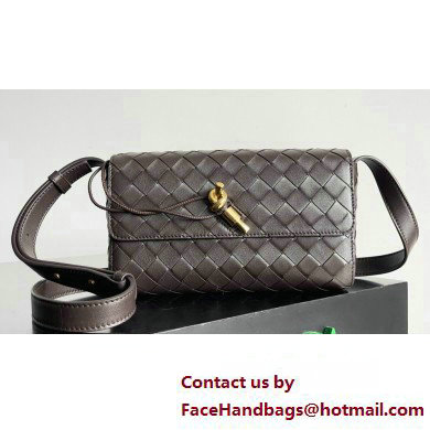 Bottega Veneta Mini Andiamo Cross-Body Intrecciato leather bag FONDANT with metallic knot closure 2024