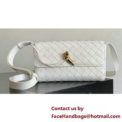 Bottega Veneta Mini Andiamo Cross-Body Intrecciato leather bag White with metallic knot closure 2024 - Click Image to Close