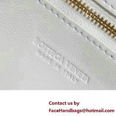 Bottega Veneta Mini Andiamo Cross-Body Intrecciato leather bag White with metallic knot closure 2024