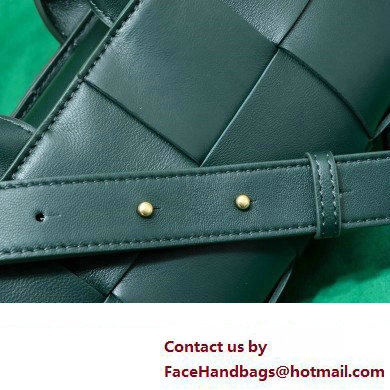 Bottega Veneta Mini East-West Arco Tote Intreccio leather bag with detachable strap EMERALD GREEN 2024