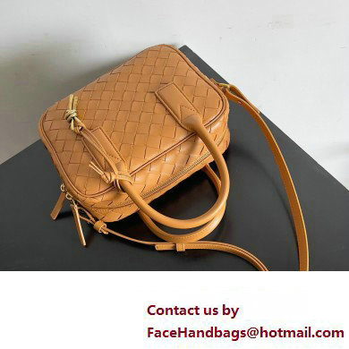 Bottega Veneta Small Getaway Intrecciato leather top handle bag with adjustable and detachable strap ALMOND 2024