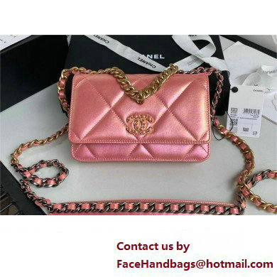 Chanel 19 Shiny Lambskin Wallet On Chain WOC Bag AP3267 pink 2023