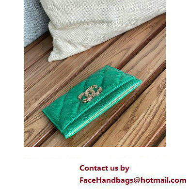 Chanel Gold-Tone Cutout CC Logo Card Holder AP3188 in Grained Calfskin Green